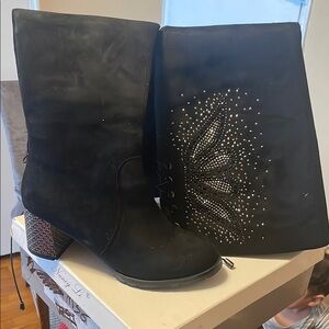 Elegant Black Women's Boots
